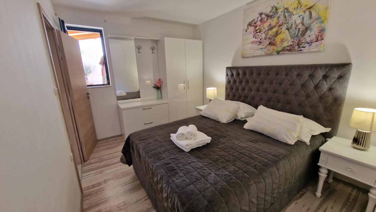 Apartments Ante 2 Хвар Экстерьер фото