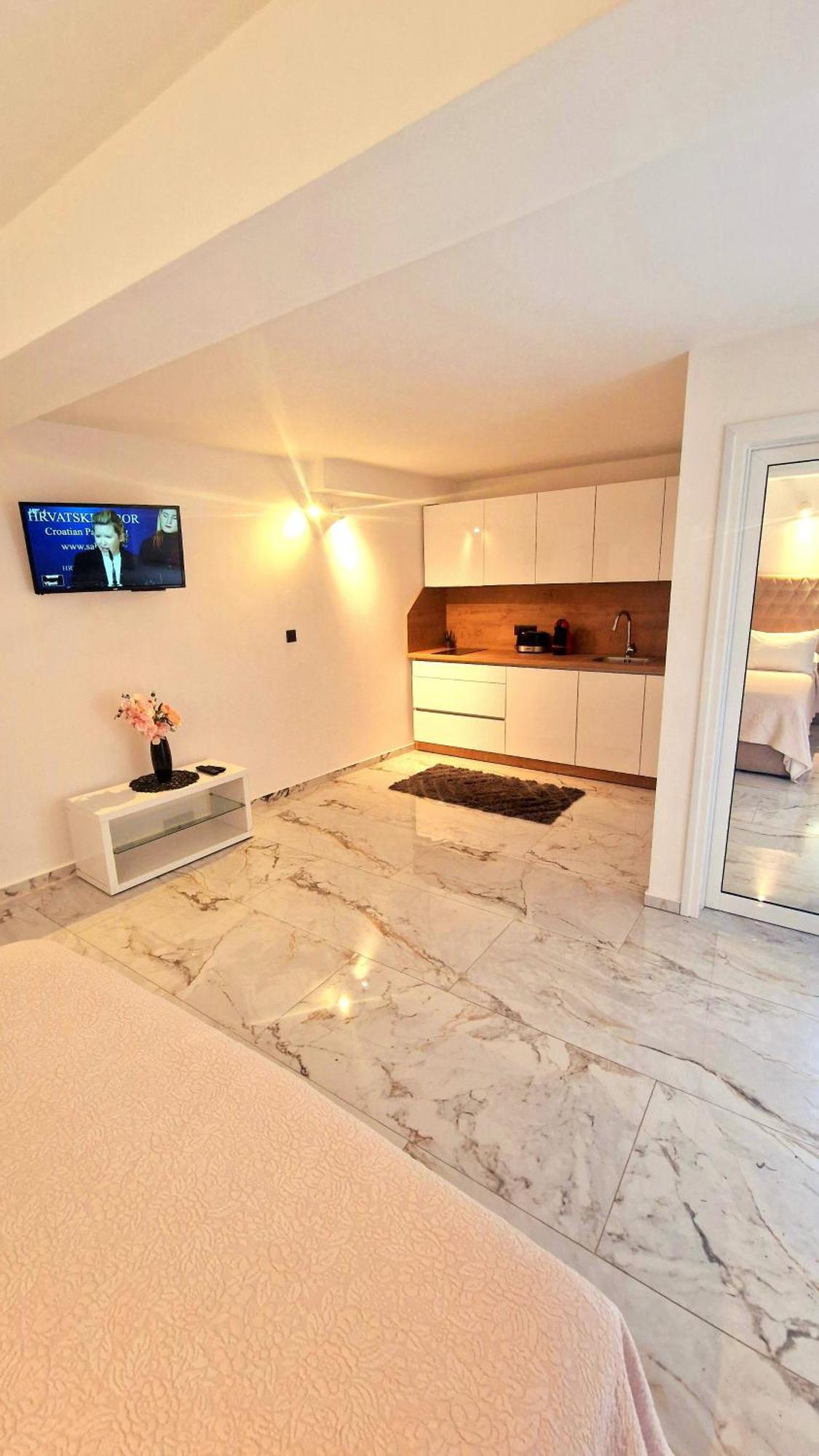 Apartments Ante 2 Хвар Экстерьер фото